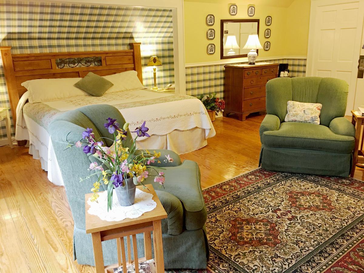 Highland Lake Inn & Resort - แฟลตร็อค ภายนอก รูปภาพ